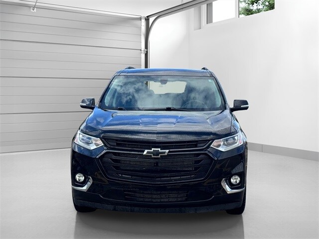 2020 Chevrolet Traverse Cloth 1LT photo 2