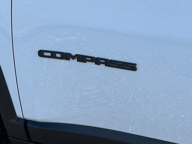 2026 Jeep Compass Trailhawk - Photo 12