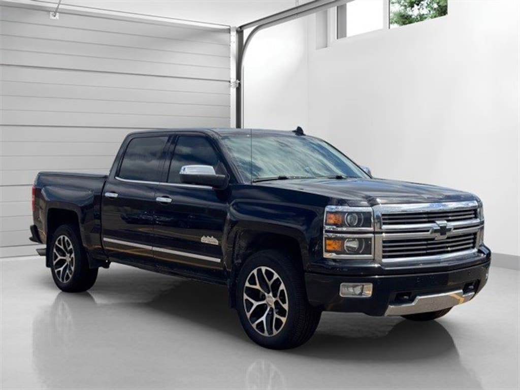 Used 2015 Chevrolet Silverado 1500 4WD Crew Cab 143.5 High Country Crew Cab Pickup