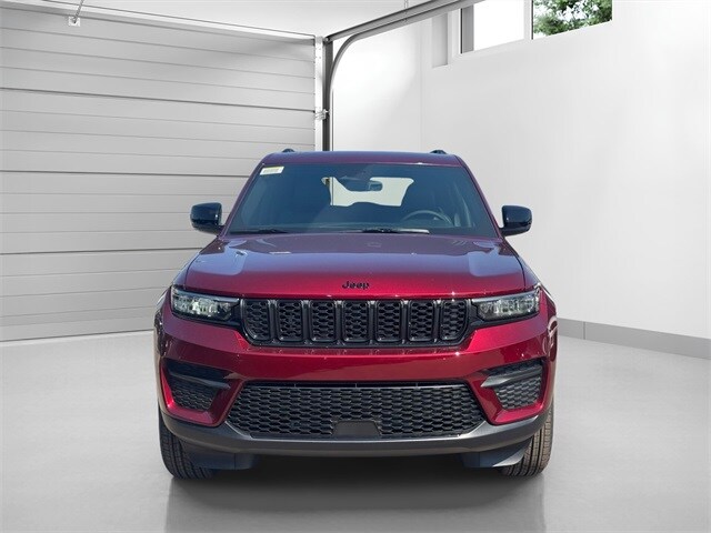 2025 Jeep Grand Cherokee Altitude X photo 2