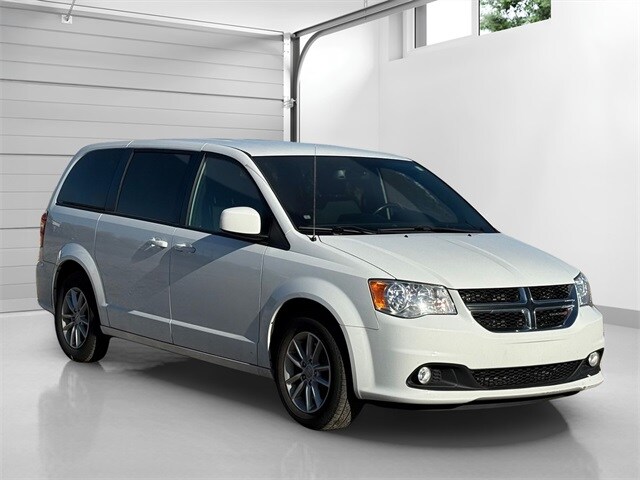 2020 Dodge Grand Caravan SE photo 2