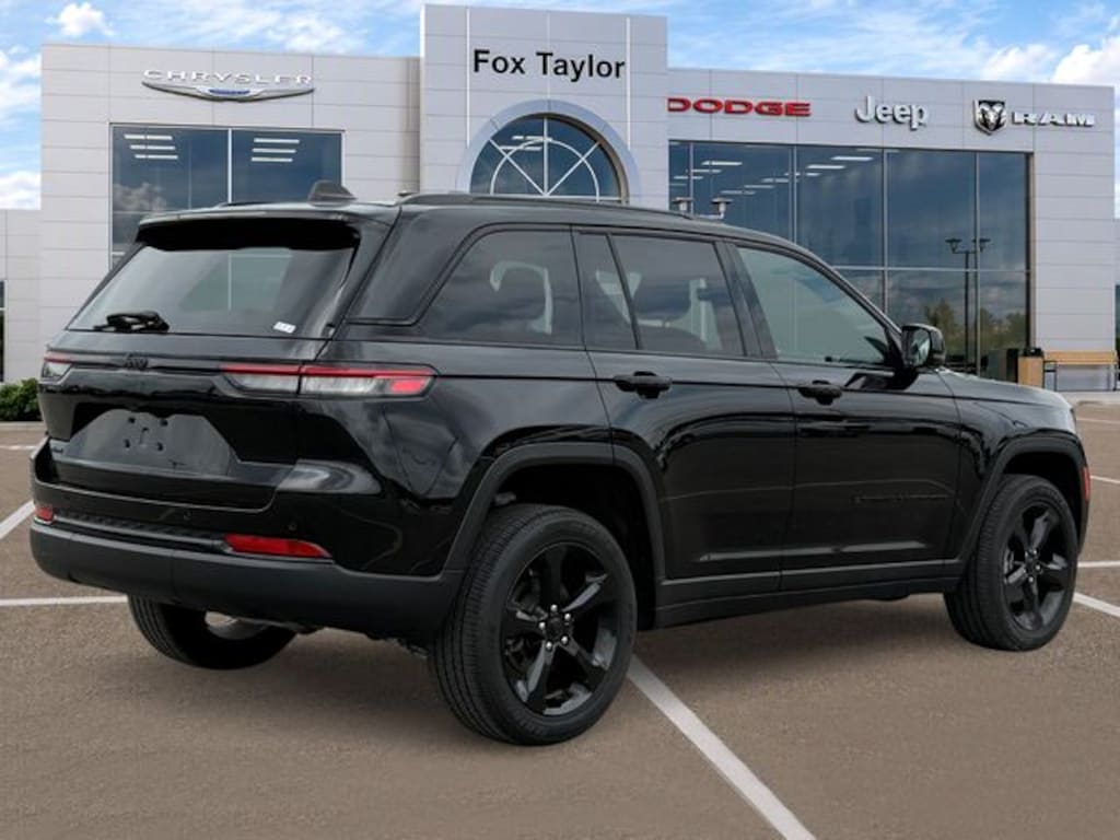 Certified 2025 Jeep Grand Cherokee Altitude SUV