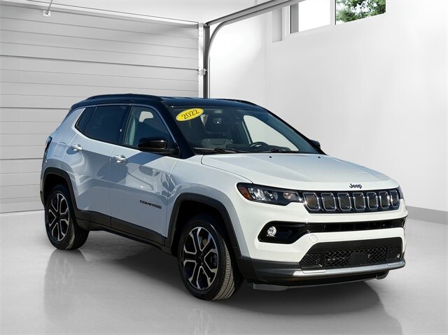 2022 Jeep Compass Limited photo 3