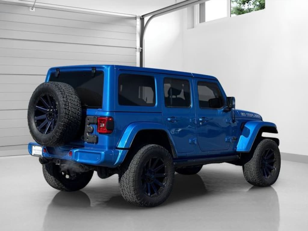 Used 2022 Jeep Wrangler Unlimited Sahara High Altitude SUV