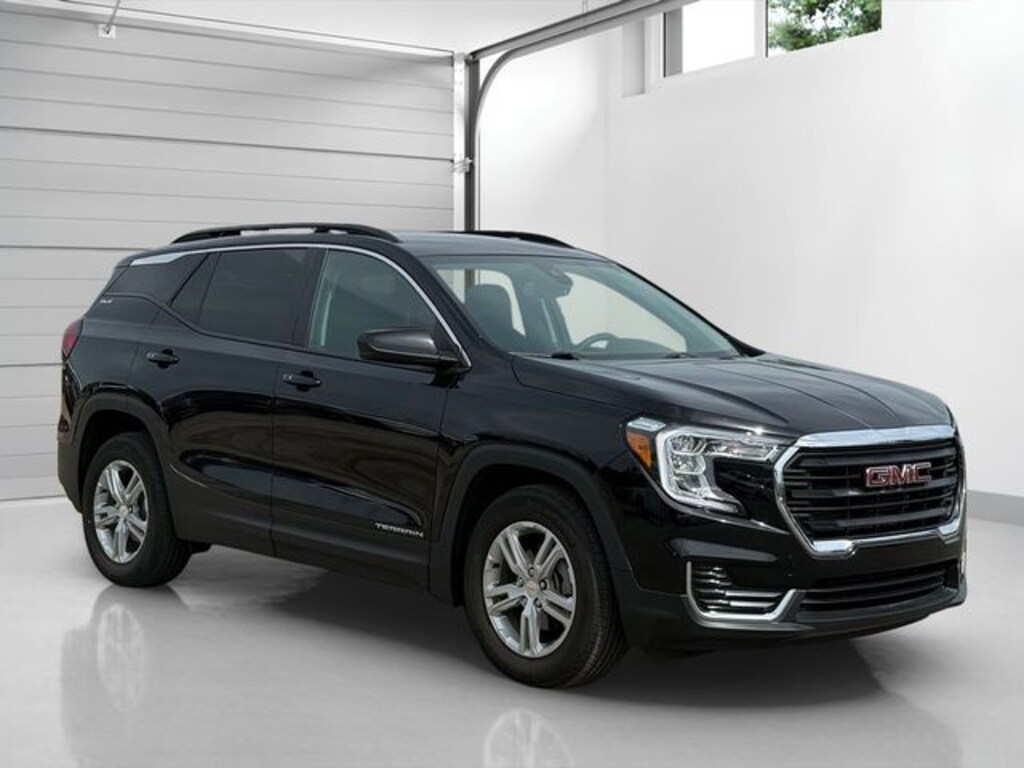 Used 2023 GMC Terrain SLE SUV