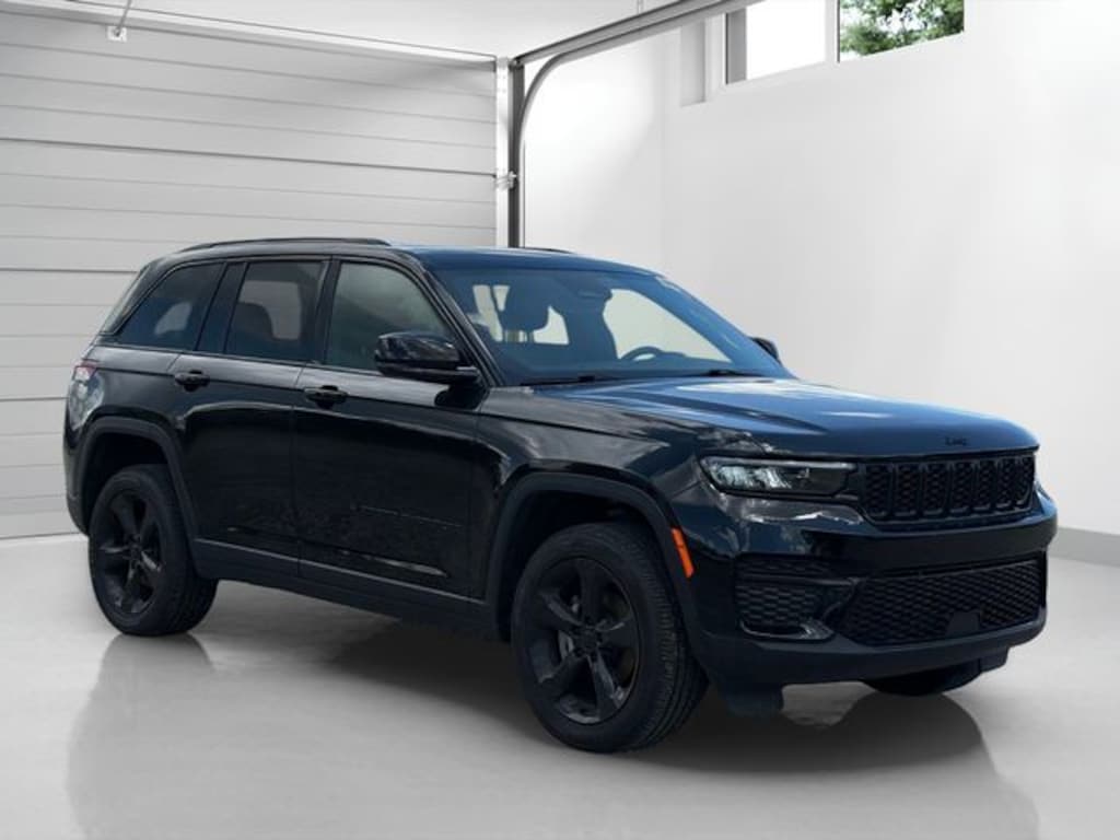Used 2024 Jeep Grand Cherokee Altitude X SUV