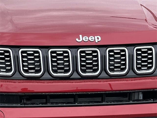 2025 Jeep Compass Limited photo 4