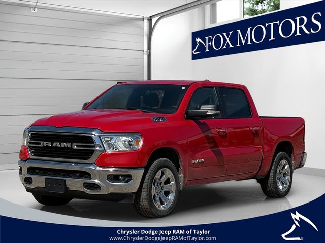 2019 RAM 1500 Big Horn/Lone Star 4x4 Crew Cab 5'7's photo