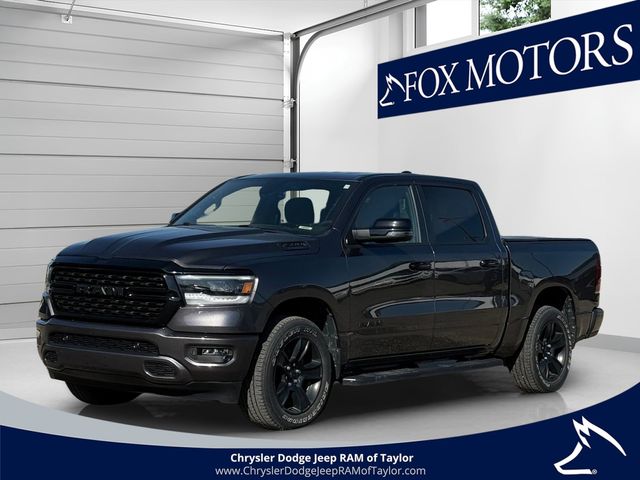 2023 RAM 1500 Big Horn/Lone Star 4x4 Crew Cab 5'7's photo