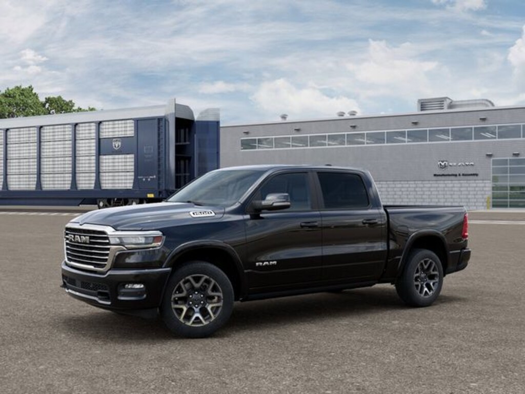 New 2026 Ram 1500 LARAMIE CREW CAB 4X4 5'7 BOX Pickup