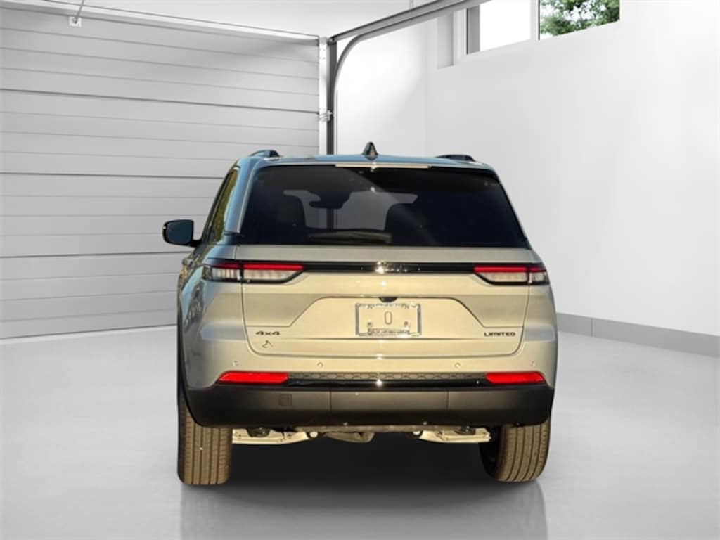Used 2025 Jeep Grand Cherokee Limited SUV