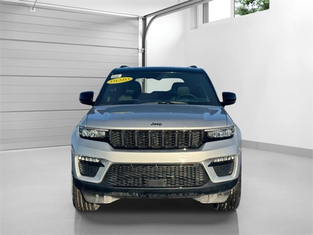 Used 2025 Jeep Grand Cherokee Limited SUV