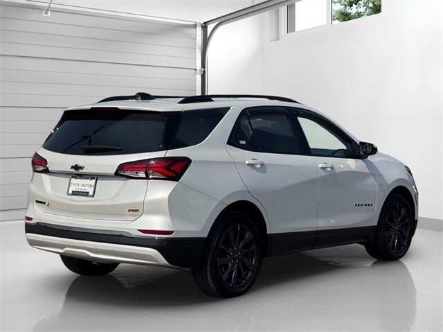 2022 Chevrolet Equinox RS photo 3