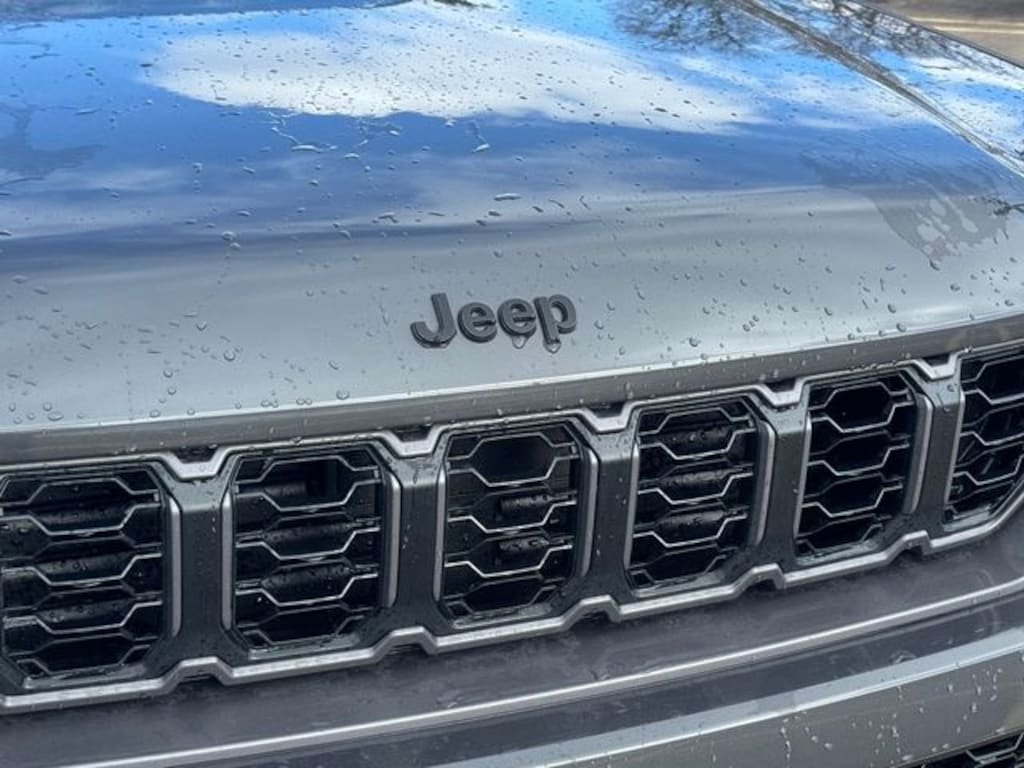 Used 2026 Jeep Grand Cherokee Limited SUV