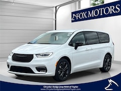 2026 Chrysler Pacifica SELECT Passenger Van