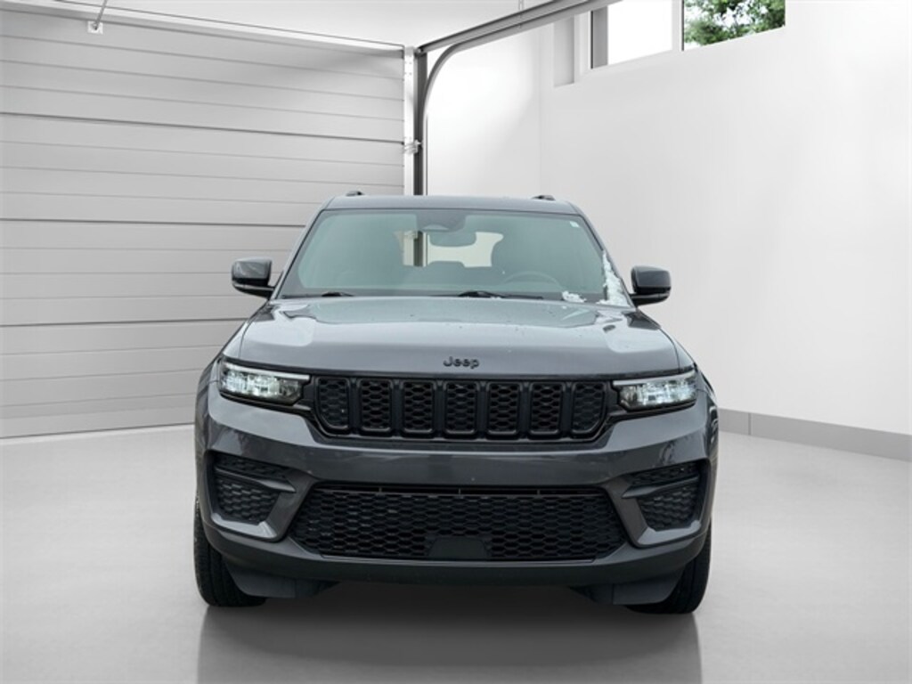 Certified 2022 Jeep Grand Cherokee Altitude SUV