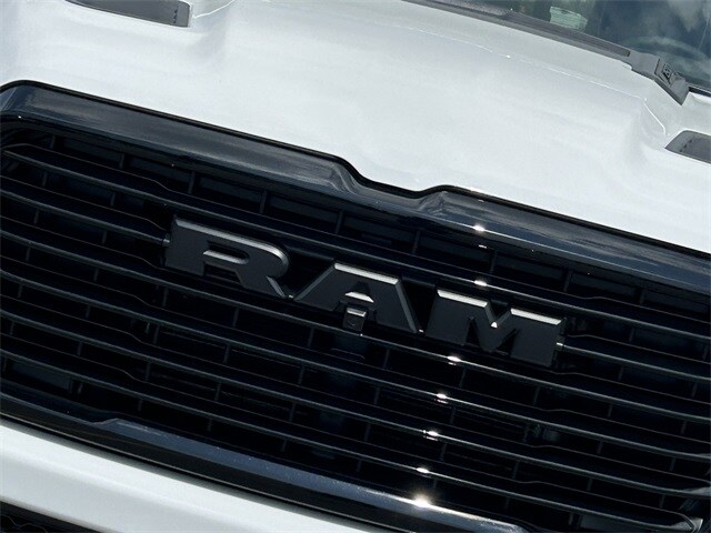 2026 Ram 1500 Laramie photo 4