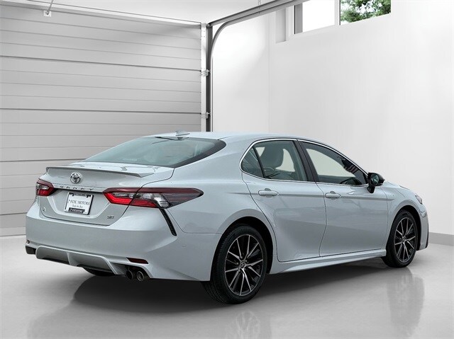 2023 Toyota Camry SE photo 4