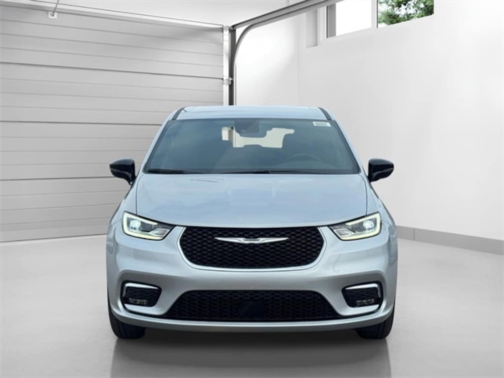 Used 2026 Chrysler Pacifica Select Minivan/Van