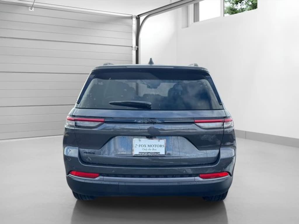 Used 2026 Jeep Grand Cherokee Limited SUV