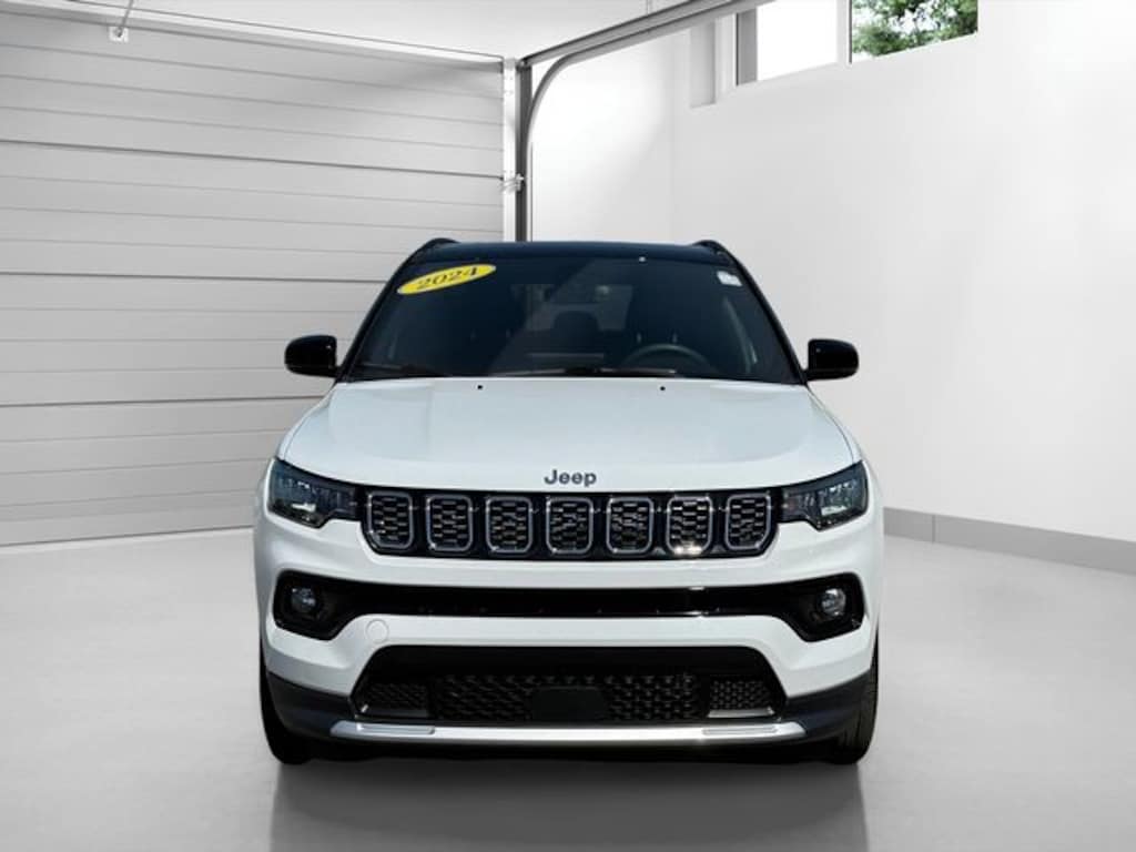 Used 2024 Jeep Compass Limited SUV