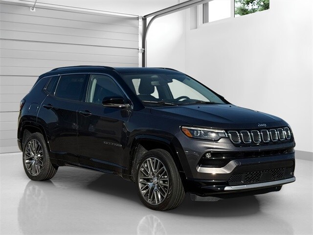 2022 Jeep Compass Limited photo 2