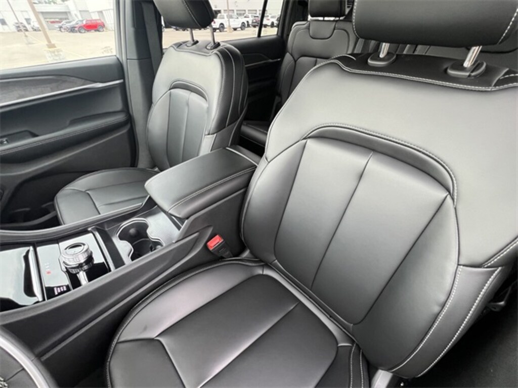 Used 2025 Jeep Grand Cherokee L Limited SUV