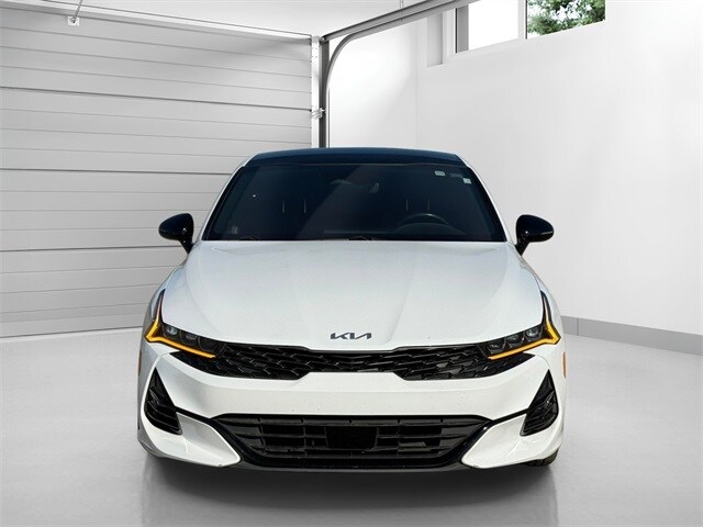 2023 Kia K5 GT-Line photo 2