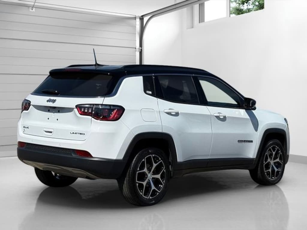 Used 2024 Jeep Compass Limited SUV