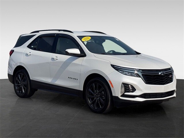 2022 Chevrolet Equinox RS photo 2