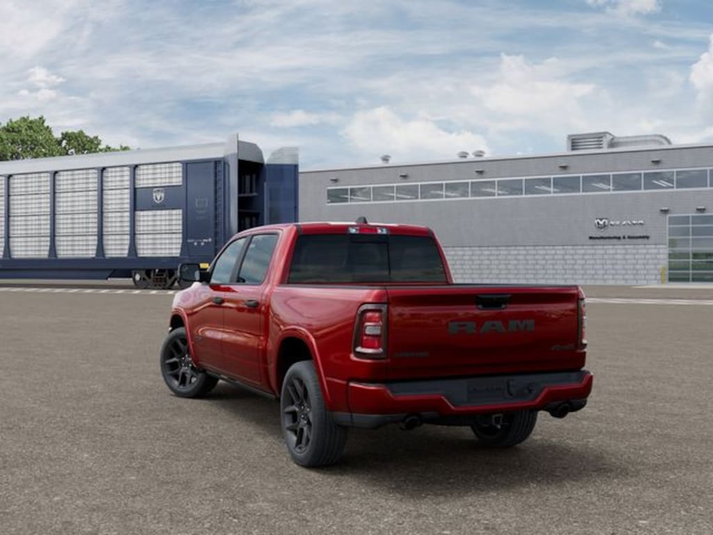 New 2026 Ram 1500 LARAMIE CREW CAB 4X4 5'7 BOX Pickup