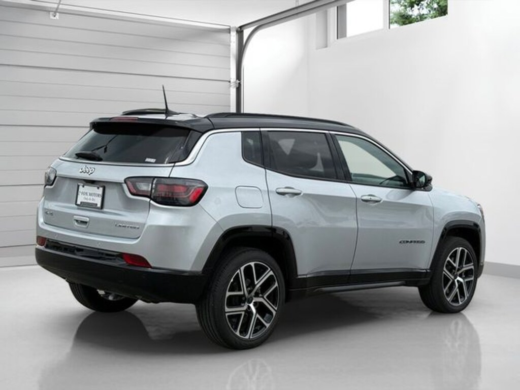 Used 2025 Jeep Compass Limited SUV
