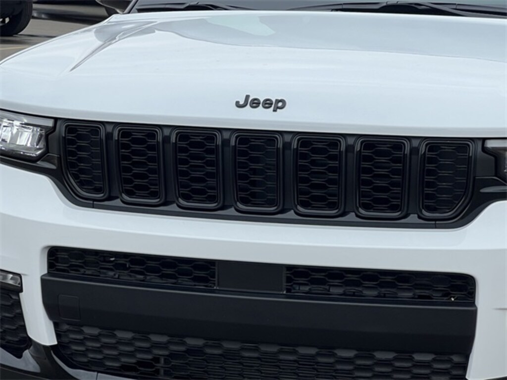 New 2025 Jeep Grand Cherokee L LIMITED 4X4 Sport Utility
