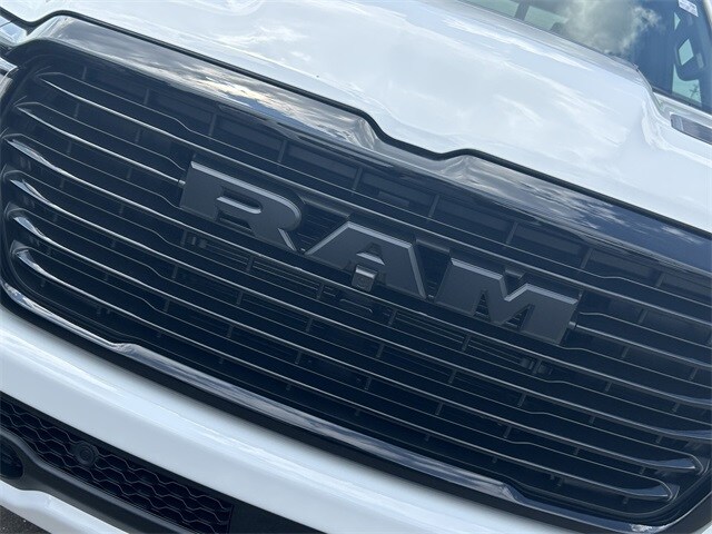 2026 Ram 1500 Laramie photo 4