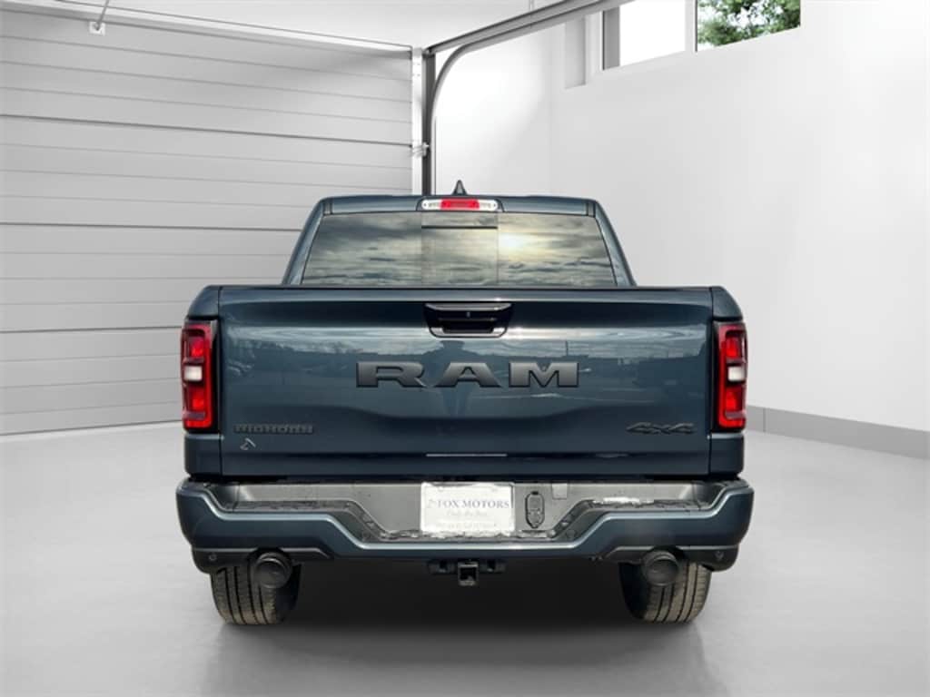 New 2026 Ram 1500 BIG HORN CREW CAB 4X4 5'7 BOX Pickup