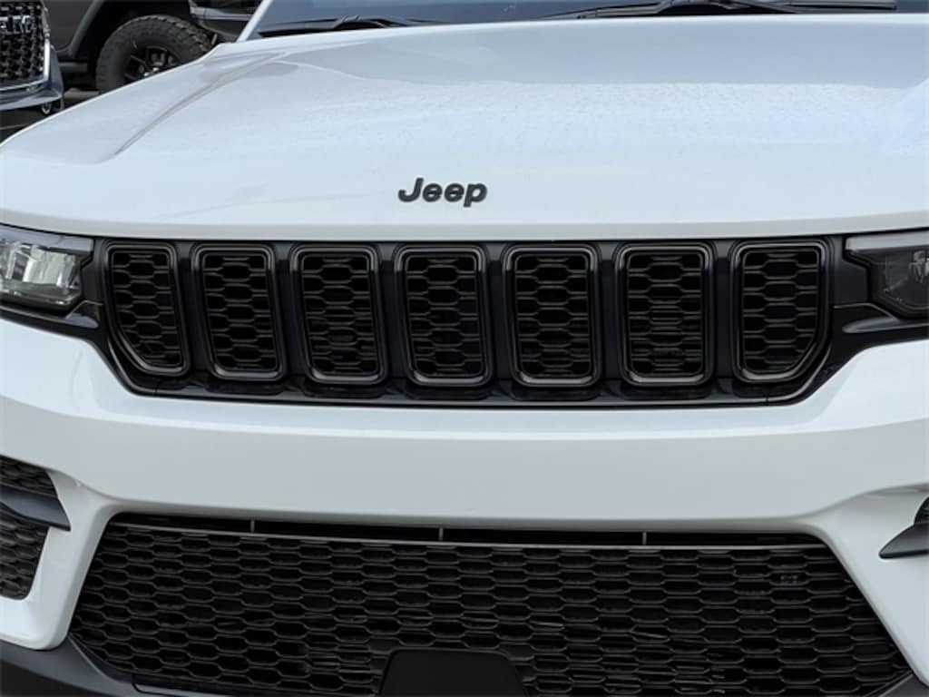 New 2025 Jeep Grand Cherokee ALTITUDE X 4X4 Sport Utility