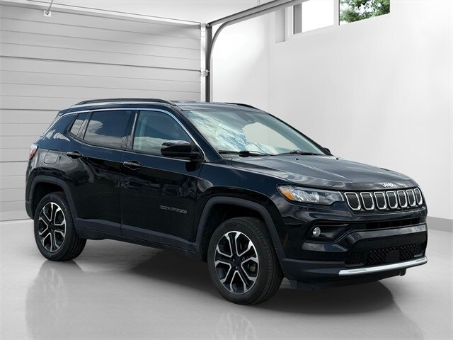 2022 Jeep Compass Limited photo 2