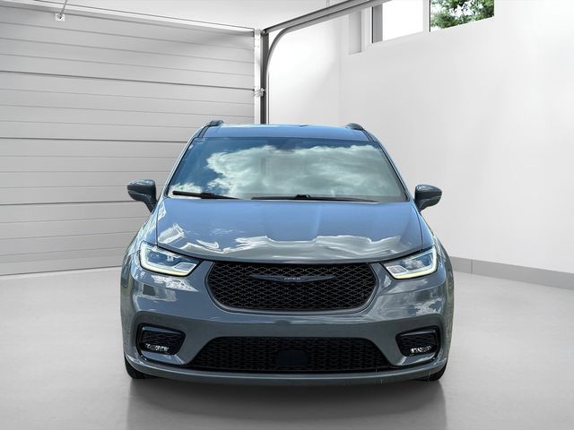 Used 2021 Chrysler Pacifica Touring with VIN 2C4RC1FG0MR503869 for sale in Taylor, MI