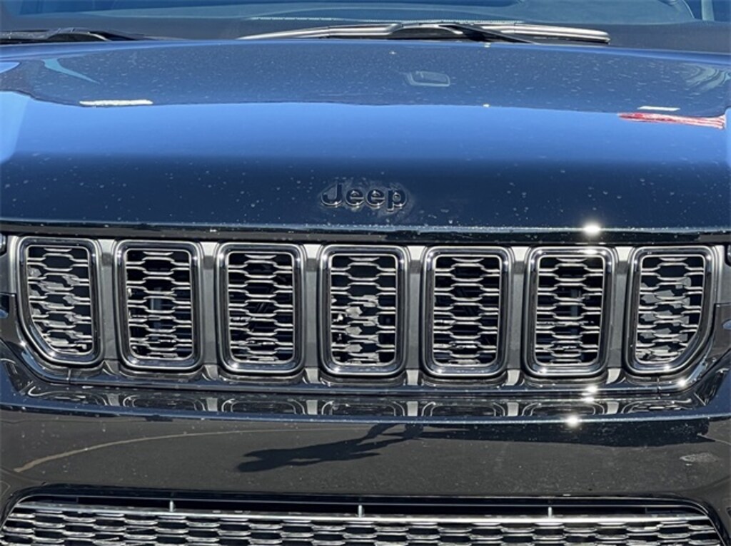 Used 2025 Jeep Grand Cherokee Limited SUV