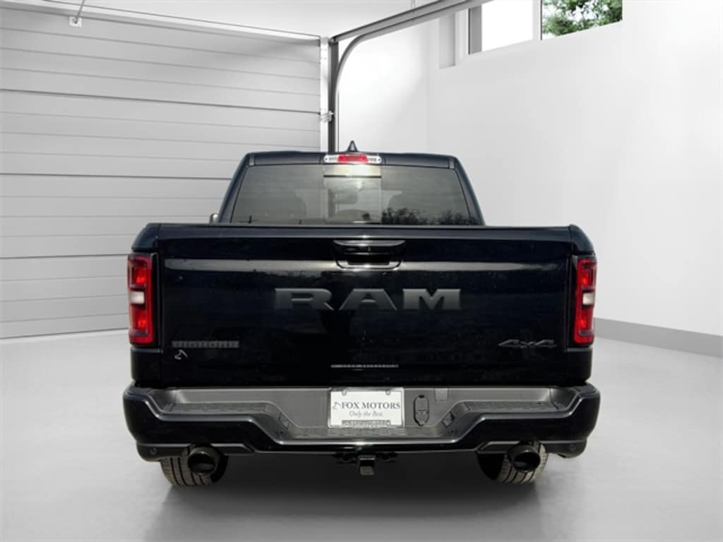 New 2026 Ram 1500 BIG HORN CREW CAB 4X4 5'7 BOX Pickup