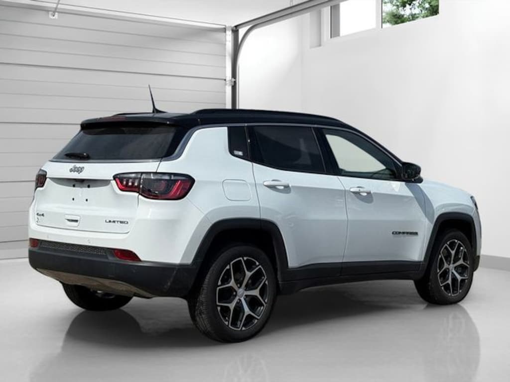 Used 2024 Jeep Compass Limited SUV