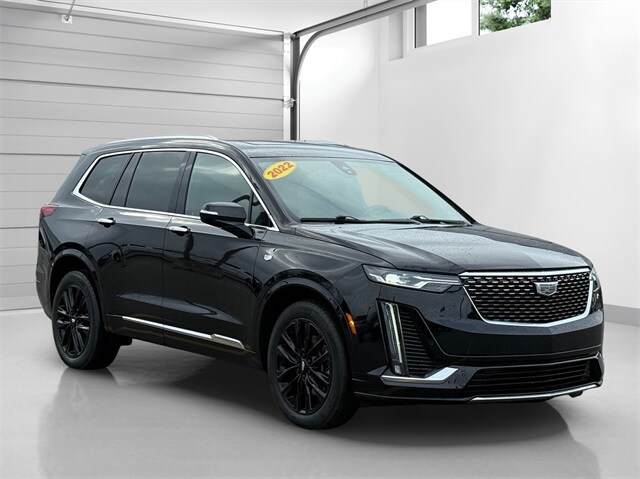 2022 Cadillac XT6 Luxury photo 2