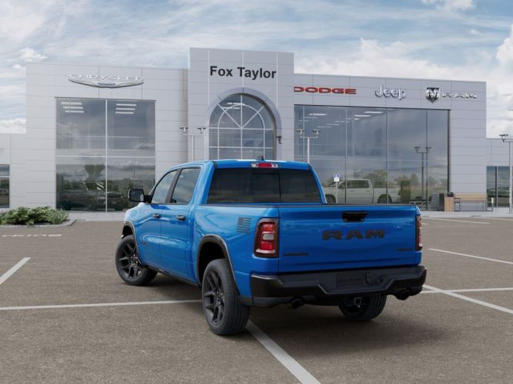 New 2026 Ram 1500 LARAMIE CREW CAB 4X4 5'7 BOX Pickup