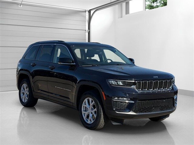 2023 Jeep Grand Cherokee Limited photo 3
