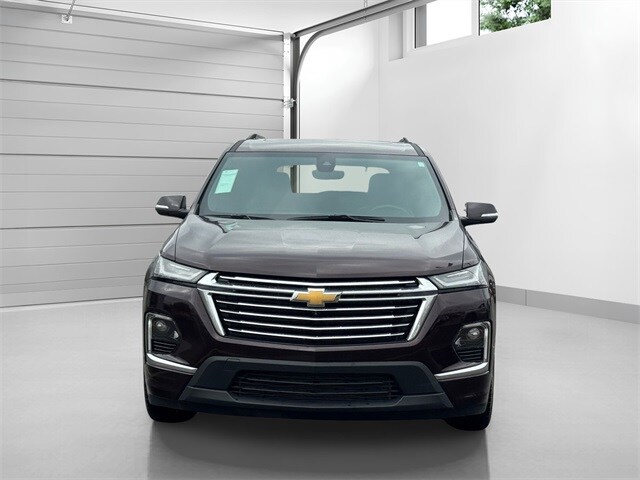 2023 Chevrolet Traverse Premier photo 2
