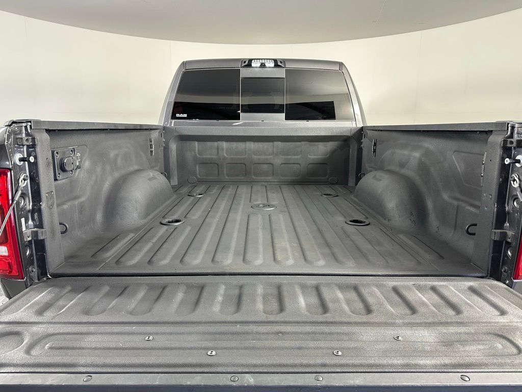 2022 RAM Ram 3500 Pickup Laramie - Photo 22