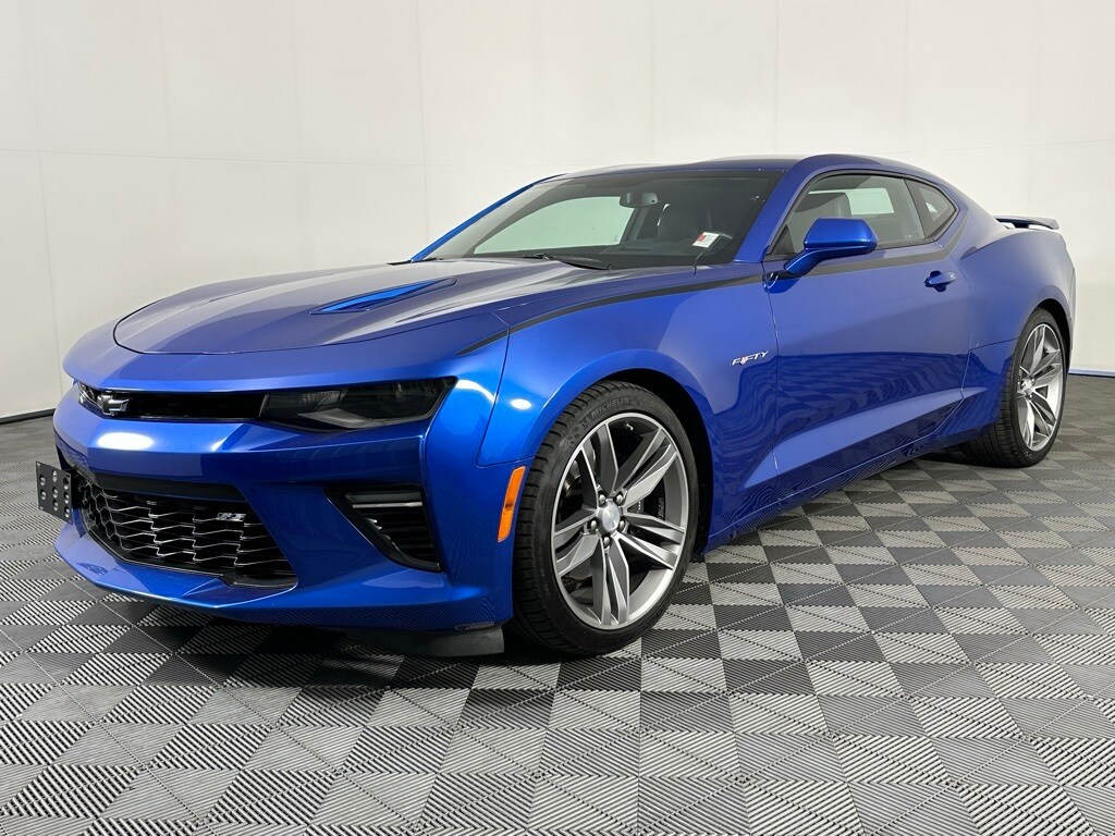 2017 Chevrolet Camaro 2SS photo 2