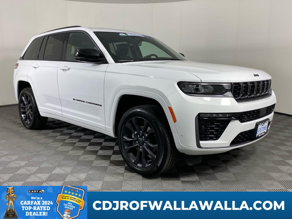 2026 Jeep Grand Cherokee Limited Reserve 4x4's photo