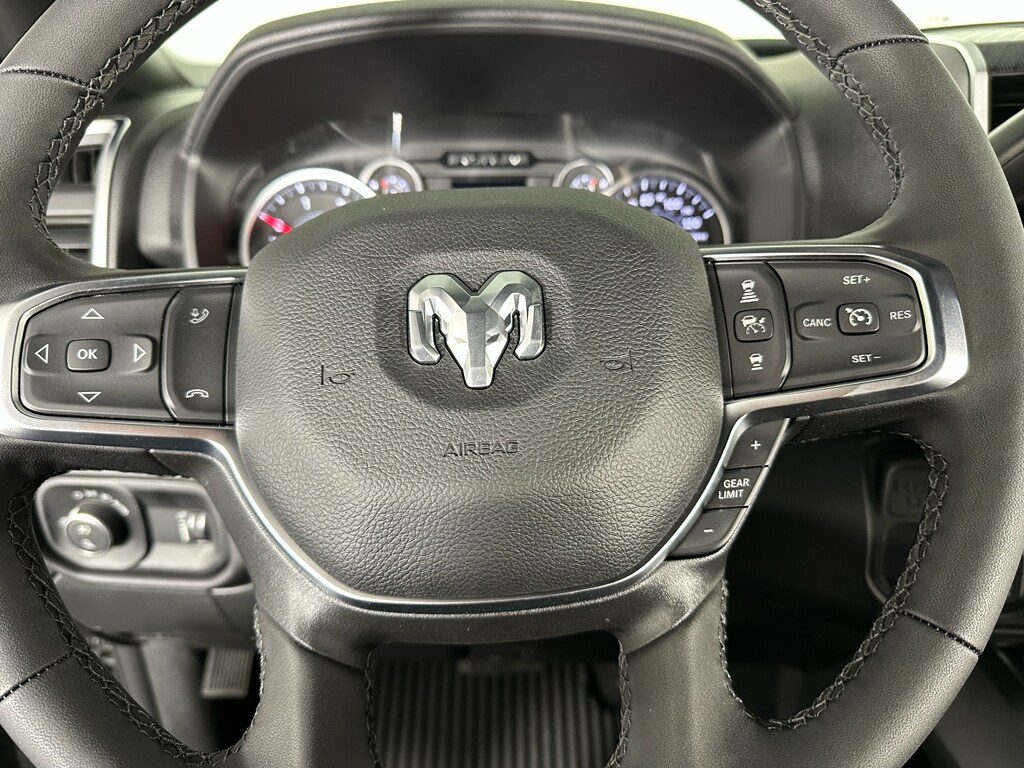 New 2026 Ram 3500 BIG HORN CREW CAB 4X4 8' BOX Pickup