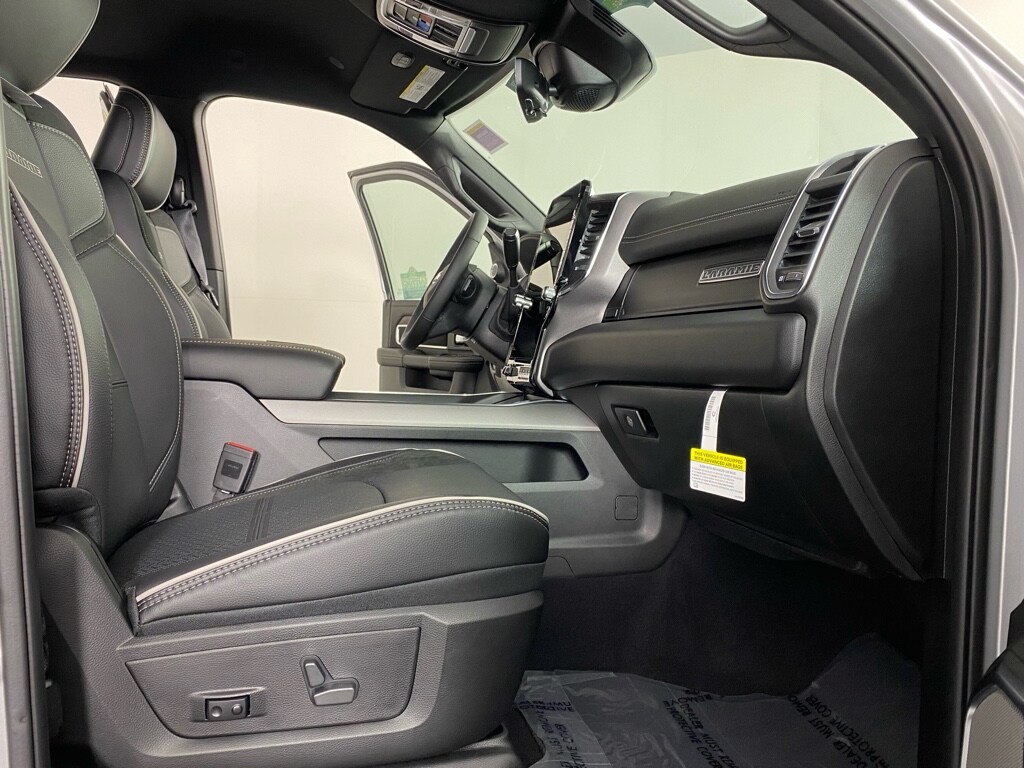 2026 RAM 2500 Laramie - Photo 25